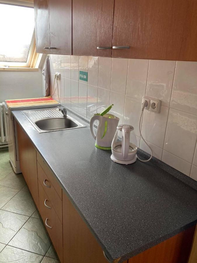 Ubytovani Na Spejcharu, Zelevcice Slaný Exterior foto